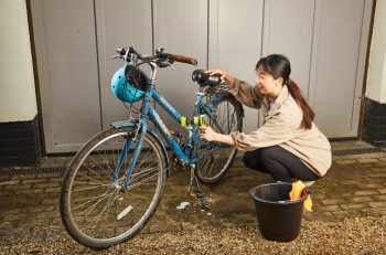 Щітка Ryobi RSCR4-120G акумуляторна 4В USB Lithium, акб 1х2Аг (5133006183) | Фото 10