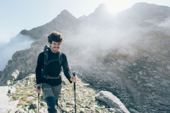 Флісова кофта чоловіча для гірського туризму Quechua MH100 8670150 2XL сіро-блакитна Флісова кофта чоловіча для гірського туризму Quechua MH100 8670150 2XL сіро-блакитна | Фото 5