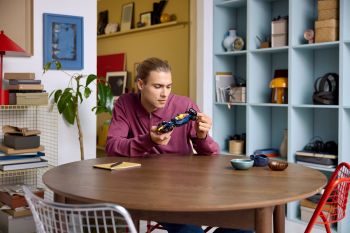 Конструктор LEGO Speed Champions Автомобіль для перегонів F1® Oracle Red Bull Racing RB20 (77243) | Фото 9