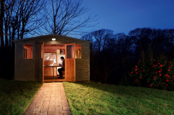 Прожектор LEDVANCE essential 10Вт, 900Лм, 3000K, чорний (4058075767911) Купить садово-парковое освещение Прожектор LEDVANCE essential 10Вт, 900Лм, 3000K, чорний (4058075767911) | Фото 6