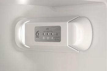 Вбудовуваний холодильник Whirlpool WHC18D011C1SF | Фото 5