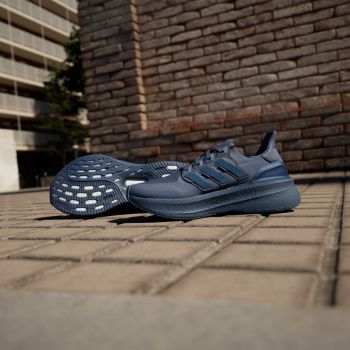 Кросівки жіночі ADIDAS Ultraboost 5 W ID8846 36 2/3 (4 UK) сині (4067889466361) Кросівки жіночі ADIDAS Ultraboost 5 W ID8846 36 2/3 (4 UK) сині (4067889466361) | Фото 3