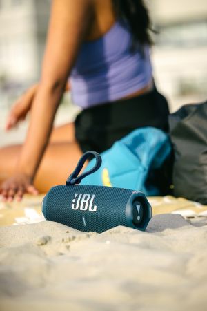 Портативна акустика JBL Charge 6 Blue (JBLCHARGE6BLU) | Фото 2