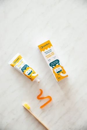 Зубна паста дитяча Nordics Kids Orange & Clementine без фтору 50 мл (3800500324463) Купить зубную пасту и ополаскиватель Зубна паста дитяча Nordics Kids Orange & Clementine без фтору 50 мл (3800500324463) | Фото 3