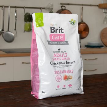 Корм для собак малих порід Brit Care Dog Sustainable Adult Small Breed з куркою та комахами 3кг | Фото 5