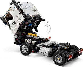 Конструктор LEGO Technic Вантажівка Volvo FMX і Електричний екскаватор EC230 (42175) Купить конструктор Конструктор LEGO Technic Вантажівка Volvo FMX і Електричний екскаватор EC230 (42175) | Фото 14