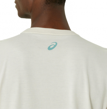 Футболка для бігу Asics ( 2031E659 ) ASICS CHEST LOGO SS TEE 2024 BIRCH/CELADON L біла | Фото 4