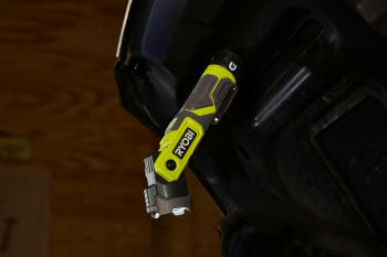 Ліхтар RYOBI RLP4-120G, 4В USB Lithium, акб 1х2Агод (5133006131) Ліхтар RYOBI RLP4-120G, 4В USB Lithium, акб 1х2Агод (5133006131) | Фото 6