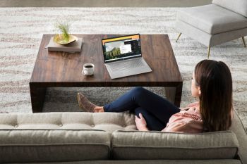 Ноутбук HP 17-cn3038ua (BV6C0EA) Купить ноутбук Ноутбук HP 17-cn3038ua (BV6C0EA) | Фото 1