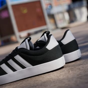 Кеди чоловічі ADIDAS Vl Court 3.0 ID6278 40 (6.5 UK) чорні (4067886668263) Кеди чоловічі ADIDAS Vl Court 3.0 ID6278 40 (6.5 UK) чорні (4067886668263) | Фото 1