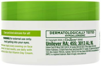 Крем для обличчя нічний вітамінний Simple Vital Vitamin Night Cream Kind to Skin 50мл Крем для обличчя нічний вітамінний Simple Vital Vitamin Night Cream Kind to Skin 50мл | Фото 2