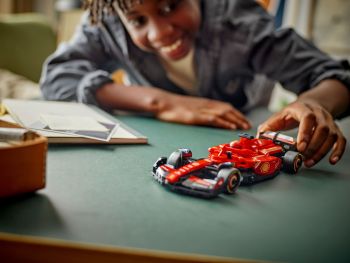 Купить конструктор Конструктор LEGO Speed Champions Автомобіль для перегонів F1® Ferrari SF-24 (77242) | Фото 2