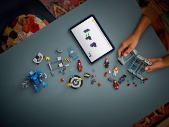 Конструктор LEGO Super Heroes Marvel Лабораторія Залізної Людини: зал обладунків (76315) | Фото 3
