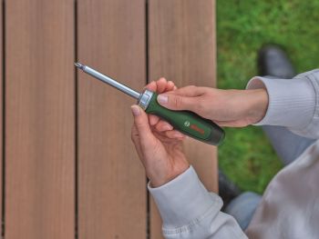 Викрутка BOSCH з тріскачкою та 18-ма насадками (1.600.A02.Z9A) Викрутка BOSCH з тріскачкою та 18-ма насадками (1.600.A02.Z9A) | Фото 10