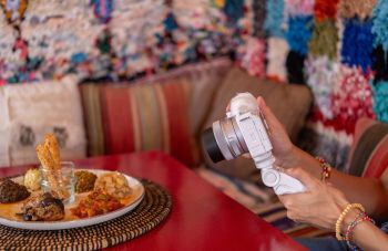 Фотоапарат SONY ZV-E10 II body White (ZVE10M2W.CEC) | Фото 17