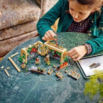 Купить конструктор Конструктор LEGO Harry Potter Замок Гогвортс: урок гербології (76445) | Фото 3