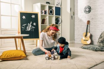 Купить игрушку музыкальную и развивающую Іграшка-каталка TINY LOVE Песик Чарлі (1506700458) | Фото 5