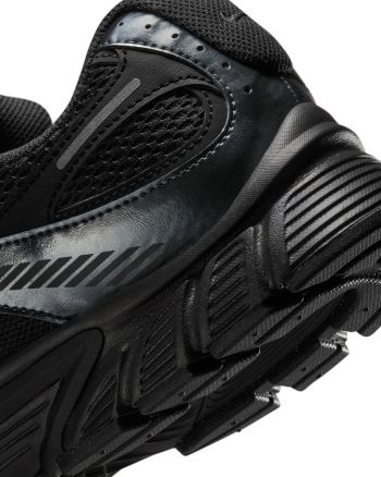 Кросівки жіночі Nike W V5 RNR HQ7901-001 36 (5.5 US) чорні (197862743531) Кросівки жіночі Nike W V5 RNR HQ7901-001 36 (5.5 US) чорні (197862743531) | Фото 8