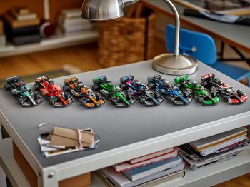 Конструктор LEGO Speed Champions Автомобіль для перегонів MoneyGram Haas F1 Team VF-24 (77250) | Фото 4