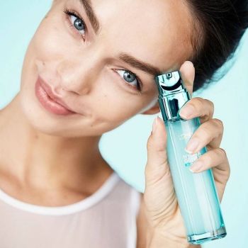 Аква-флюїд для обличчя L'Oréal Paris Skin Expert Геній зволоження з Алое 70мл (3600523464548) Аква-флюїд для обличчя L'Oréal Paris Skin Expert Геній зволоження з Алое 70мл (3600523464548) | Фото 10