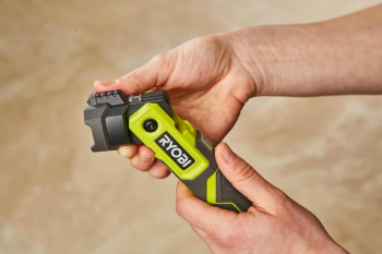 Ліхтар RYOBI RLP4-120G, 4В USB Lithium, акб 1х2Агод (5133006131) Ліхтар RYOBI RLP4-120G, 4В USB Lithium, акб 1х2Агод (5133006131) | Фото 7