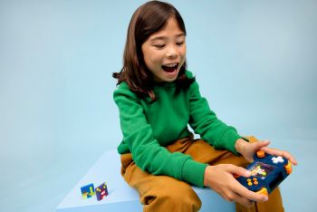 Купить конструктор Конструктор LEGO Creator Ігрова ретро-консоль (31380) | Фото 6