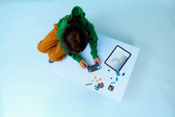 Купить конструктор Конструктор LEGO Creator Ігрова ретро-консоль (31380) | Фото 9