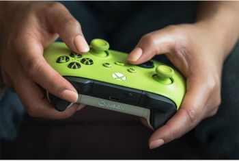 Геймпад MICROSOFT Xbox Wireless Controller Electric Volt (889842716528) | Фото 7