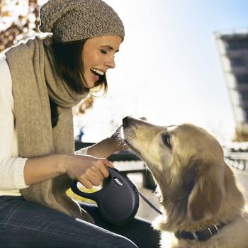 Повідець-рулетка Flexi New Classic М до 25 кг 5 м синій (4000498032213) Повідець-рулетка Flexi New Classic М до 25 кг 5 м синій (4000498032213) | Фото 5