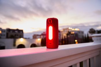 Портативна акустика JBL Grip Red (JBLGRIPRED) | Фото 14