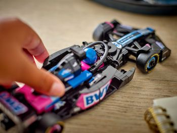 Конструктор LEGO Speed Champions Автомобіль для перегонів BWT Alpine F1 Team A524 (77248) | Фото 6
