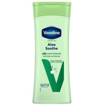 Лосьйон для тіла Vaseline Intensive Care з алое для зневодненої шкіри 400 мл (8712561482318) | Фото 1