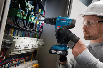 Шуруповерт-дриль ударний акумуляторний BOSCH GSB 183-LI 18В 2х2А·год (0.601.9K9.100) Шуруповерт-дриль ударний акумуляторний BOSCH GSB 183-LI 18В 2х2А·год (0.601.9K9.100) | Фото 7