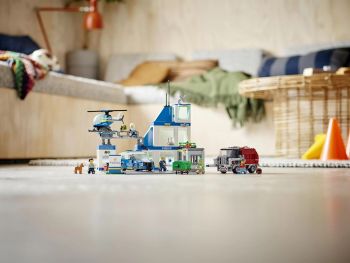 Купить конструктор LEGO City Полицейский участок (60316) | Фото 15