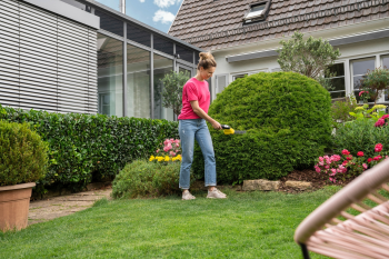 Купить кусторез Ножиці для трави і кущів акумуляторні Karcher GSH 2 Plus (1.445-310.0) | Фото 3