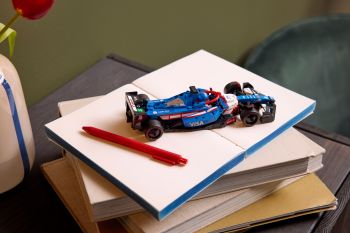 Конструктор LEGO Speed Champions Автомобіль для перегонів F1® Visa Cash RB VCARB 01 (77246) | Фото 11