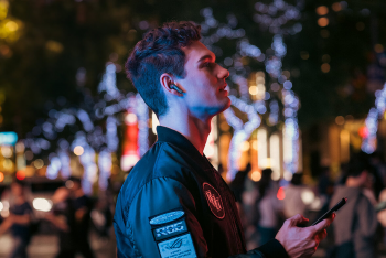 Ігрова гарнітура ASUS ROG Cetra True Wireless SpeedNova Black (90YH03Y0-BTUA00) Ігрова гарнітура ASUS ROG Cetra True Wireless SpeedNova Black (90YH03Y0-BTUA00) | Фото 2