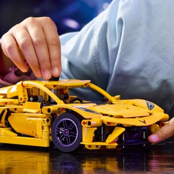 Конструктор LEGO Technic Chevrolet Corvette Stingray (42205) | Фото 3