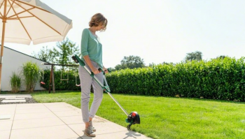 Тример садовий акумуляторний Bosch UniversalGrassCut 18V-260 (0.600.8C1.D03) Купить триммер и газонокосилка Тример садовий акумуляторний Bosch UniversalGrassCut 18V-260 (0.600.8C1.D03) | Фото 3