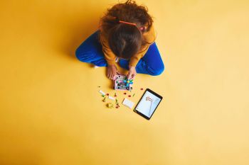 Конструктор LEGO Creator Друкарська машинка з квітами (31169) Конструктор LEGO Creator Друкарська машинка з квітами (31169) | Фото 2