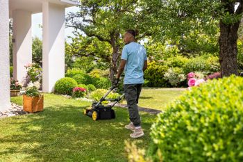 Газонокосарка акумуляторна Karcher LMO 5-18 Dual 18В (без АКБ та ЗП), (1.445-430.0) Газонокосарка акумуляторна Karcher LMO 5-18 Dual 18В (без АКБ та ЗП), (1.445-430.0) | Фото 3