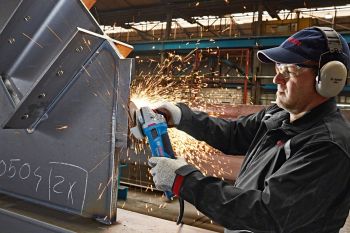 Шліфмашина кутова Bosch Professional GWS 19-125 CI, 125 мм, 1900 Вт (0.601.79N.002) Шліфмашина кутова Bosch Professional GWS 19-125 CI, 125 мм, 1900 Вт (0.601.79N.002) | Фото 6