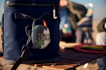 Портативна акустика JBL Clip 5 Squad (JBLCLIP5SQUAD) Портативна акустика JBL Clip 5 Squad (JBLCLIP5SQUAD) | Фото 3