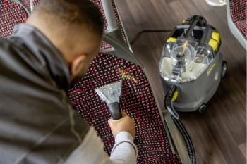 Пилосос миючий KARCHER Puzzi 8/1 професійний (1.100-240.0) | Фото 4