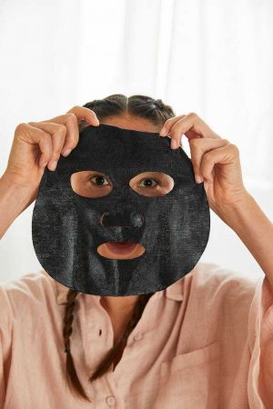 Чорна тканинна маска NIVEA детокс Супер-очищення з чорним вугіллям 28г (9005800374130) | Фото 3