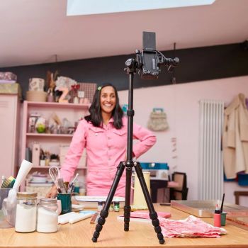 Фотоапарат CANON EOS R50 + RF-S 18-45 IS STM Black Creator Kit (5811C036) | Фото 8