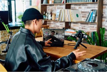 Фотоапарат SONY ZV-1 II Black (ZV1M2B.CE3) Фотоапарат SONY ZV-1 II Black (ZV1M2B.CE3) | Фото 15