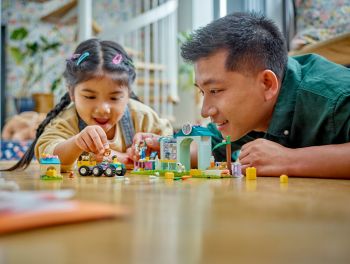 Конструктор LEGO Friends Ветеринарна клініка для сільськогосподарських тварин (42632) Конструктор LEGO Friends Ветеринарна клініка для сільськогосподарських тварин (42632) | Фото 8