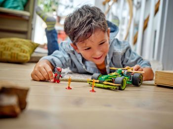 Конструктор LEGO NINJAGO Автомобіль для перегонів Ллойда з інерційним двигуном (71828) Конструктор LEGO NINJAGO Автомобіль для перегонів Ллойда з інерційним двигуном (71828) | Фото 9