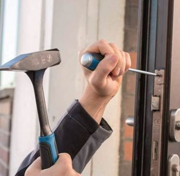 Викрутка BOSCH плоска, SL6.5x125 мм (1.600.A01.TG1) Викрутка BOSCH плоска, SL6.5x125 мм (1.600.A01.TG1) | Фото 5